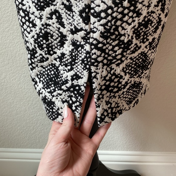 H&M Printed Pencil Skirt - Picture 4 of 5